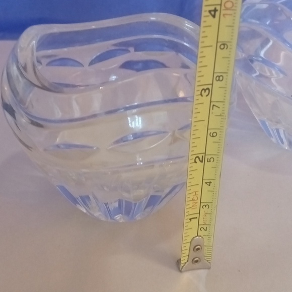 EUC Pair of candle holders for votives or tealights, wavy edge, cut glass design - Picture 5 of 7